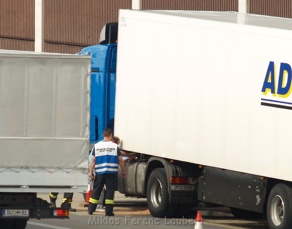 A 3 Rich Oberhausen LKW Tank undicht    P67.JPG